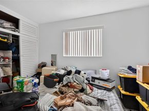 5814 Cleveland St, Hollywood FL 33021