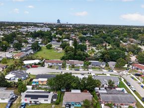 5814 Cleveland St, Hollywood FL 33021