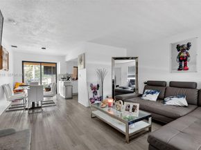 5814 Cleveland St, Hollywood FL 33021