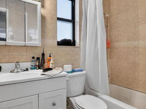 5814 Cleveland St, Hollywood FL 33021