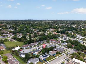 5814 Cleveland St, Hollywood FL 33021