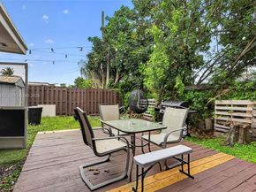 5814 Cleveland St, Hollywood FL 33021