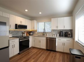 5741 Coach House Cir H, Boca Raton FL 33486