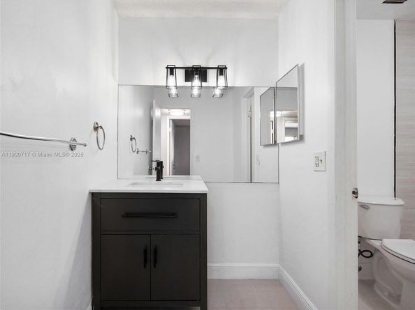15520 SW 80th St B301, Miami FL 33193