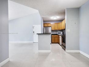 15520 SW 80th St B301, Miami FL 33193