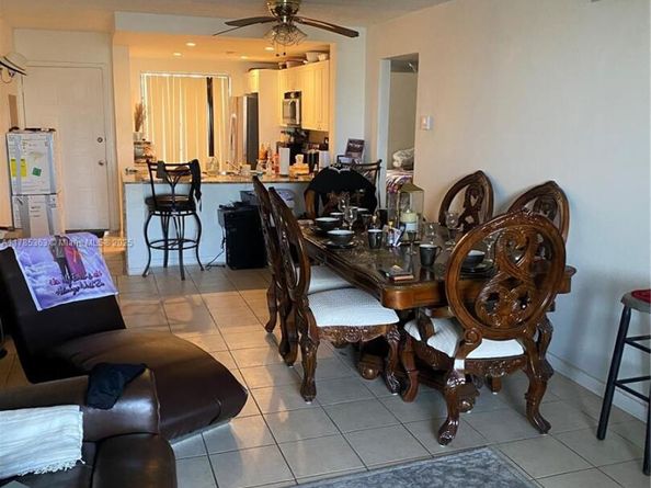 202 Lake Pointe Dr 105, Oakland Park FL 33309