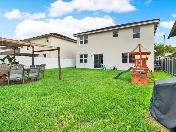 22940 SW 115th Ave, Miami FL 33170