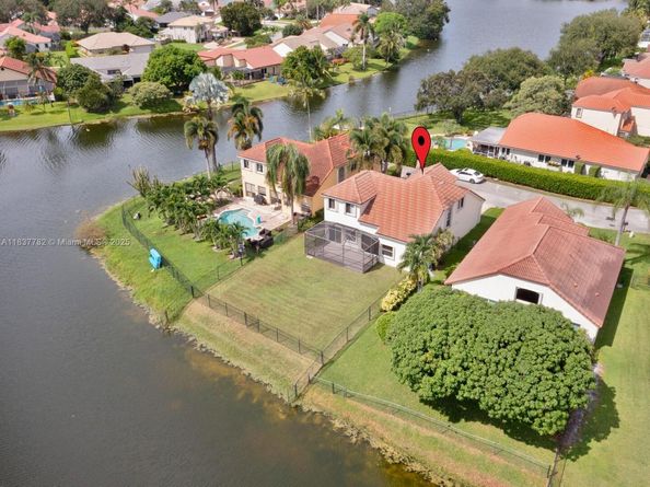 2957 Oak Park Cir, Davie FL 33328