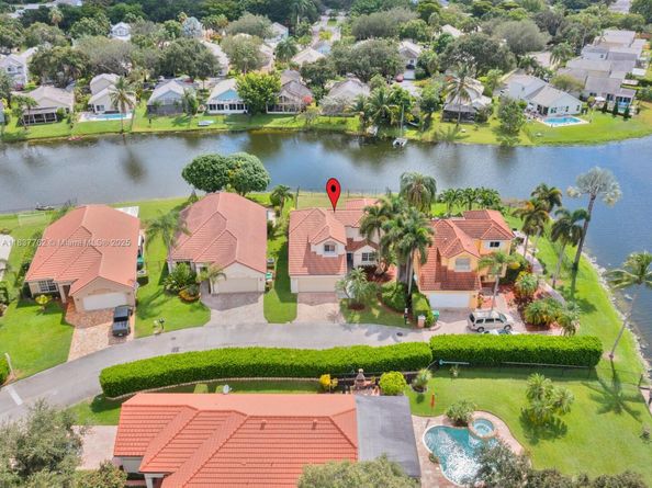 2957 Oak Park Cir, Davie FL 33328
