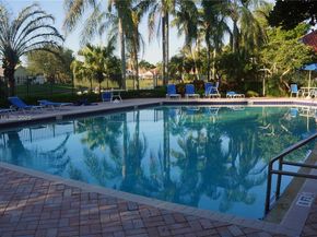 2957 Oak Park Cir, Davie FL 33328