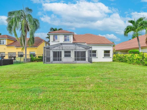 2957 Oak Park Cir, Davie FL 33328
