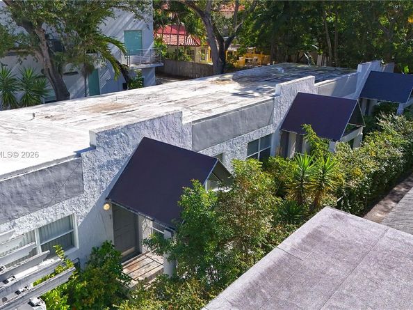 2825 SW 3rd Ave, Miami FL 33129