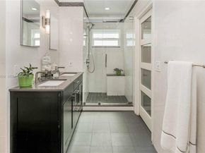 2535 Lincoln St, Hollywood FL 33020