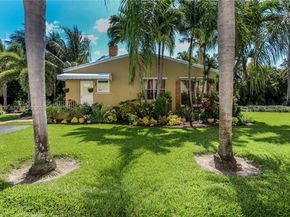 2535 Lincoln St, Hollywood FL 33020