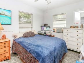 2535 Lincoln St, Hollywood FL 33020