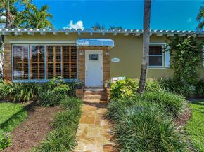 2535 Lincoln St, Hollywood FL 33020