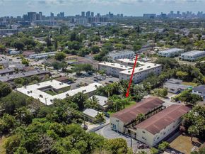 2535 Lincoln St, Hollywood FL 33020