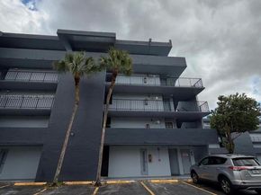 310 Fontainebleau Blvd 206, Miami FL 33172