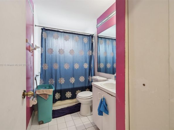 3120 NW 203rd Ter, Miami Gardens FL 33056