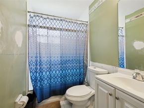 3120 NW 203rd Ter, Miami Gardens FL 33056