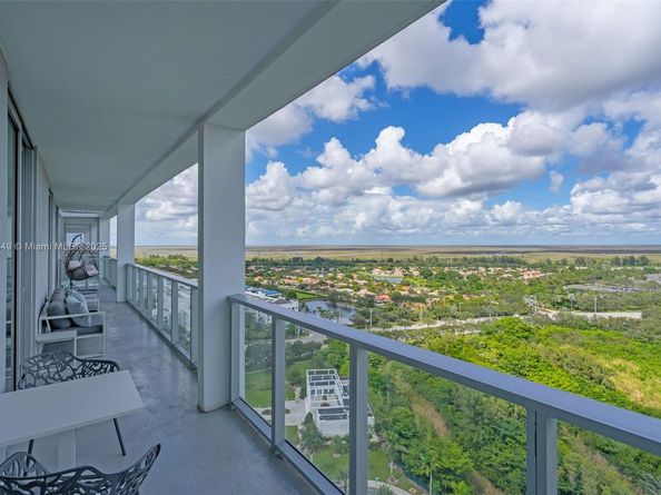 2000 Metropica Way 2001, Sunrise FL 33323