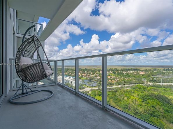 2000 Metropica Way 2001, Sunrise FL 33323