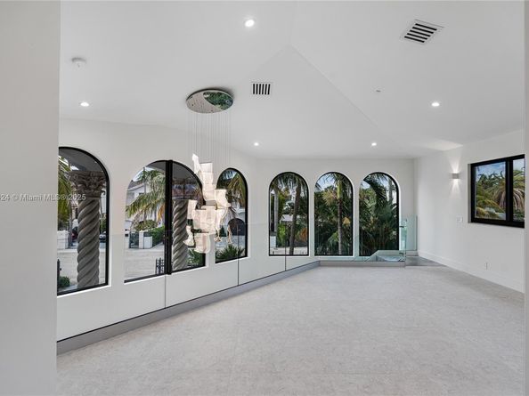 3321 NE 16th Pl, Fort Lauderdale FL 33305
