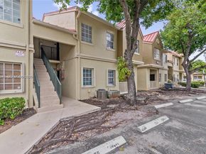 18348 NW 68th Ave D, Hialeah FL 33015