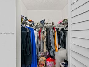 18348 NW 68th Ave D, Hialeah FL 33015