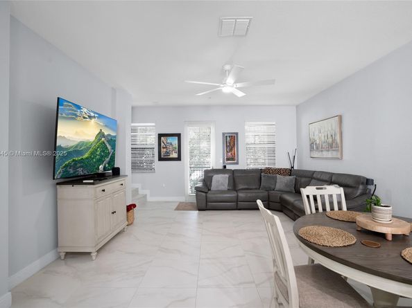 2565 SW 119th Ter, Miramar FL 33025