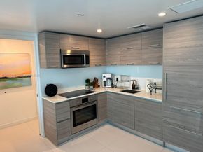 1300 S Miami Ave 3107, Miami FL 33130