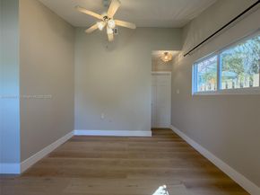 1813 SW 10th St, Fort Lauderdale FL 33312