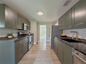 1813 SW 10th St, Fort Lauderdale FL 33312