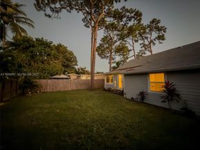 1813 SW 10th St, Fort Lauderdale FL 33312