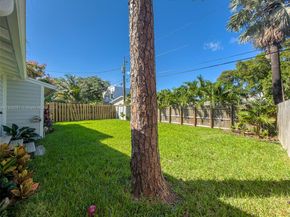 1813 SW 10th St, Fort Lauderdale FL 33312