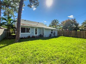 1813 SW 10th St, Fort Lauderdale FL 33312