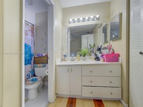 14915 SW 80th St 205, Miami FL 33193