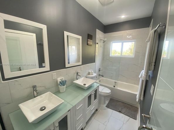 Undisclosed Address #A11575120, Miami FL 33145