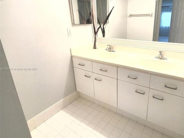 17286 Boca Club Blvd 2108, Boca Raton FL 33487