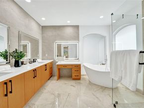 2557 NE Montclaire Cir, Weston FL 33327