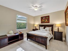 2557 NE Montclaire Cir, Weston FL 33327