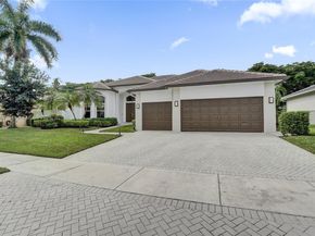 2557 NE Montclaire Cir, Weston FL 33327