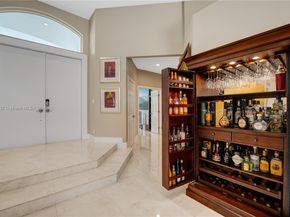 2557 NE Montclaire Cir, Weston FL 33327