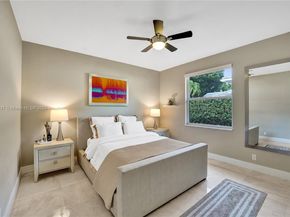 2557 NE Montclaire Cir, Weston FL 33327