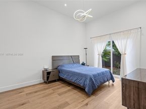 635 SW 9th St, Hallandale Beach FL 33009
