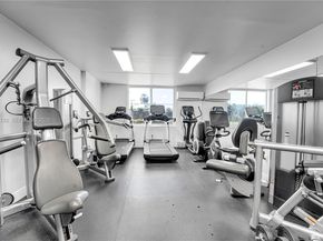 919 Hillcrest Dr 704, Hollywood FL 33021