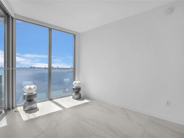 2900 NE 7th Ave 1806, Miami FL 33137
