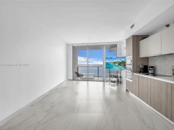2900 NE 7th Ave 1806, Miami FL 33137