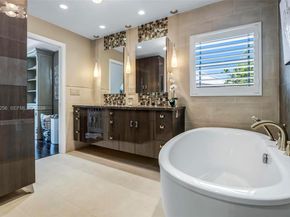 235 SE 9th St, Dania Beach FL 33004