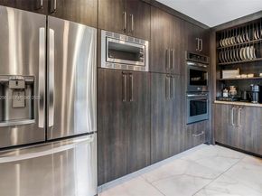 235 SE 9th St, Dania Beach FL 33004